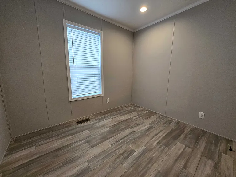 29800 Guilford Cir #460 — Photo 15