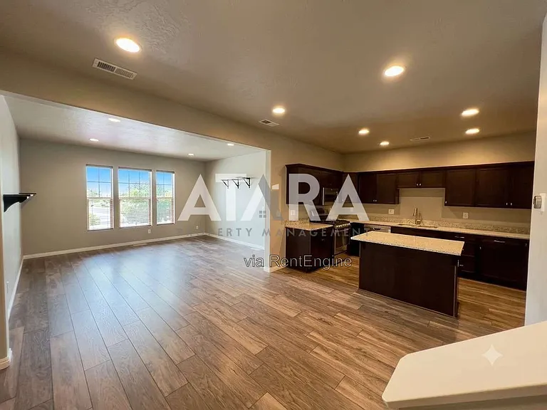 5285 W Hampstead Ln — Photo 14