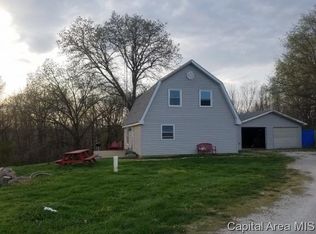 1086 NE 475 Ave, White Hall, IL 62092