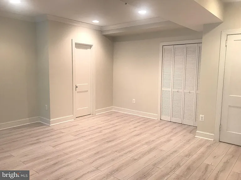 401 Commonwealth Ave #10B — Photo 7
