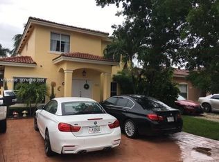 8067 NW 199th Ter, Hialeah, FL 33015