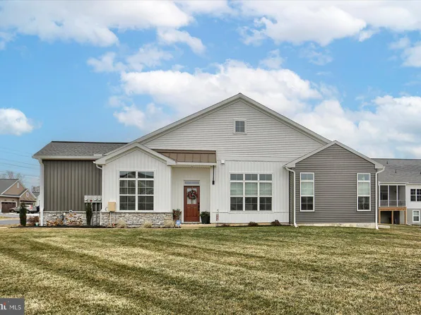 773 Aurora Dr, Mechanicsburg, PA 17055