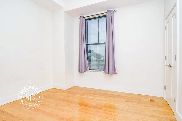 Rented by MySpaceNYC | media 9