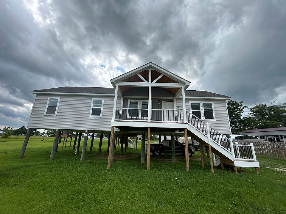 1st image of 54 Bay Lake Dr
