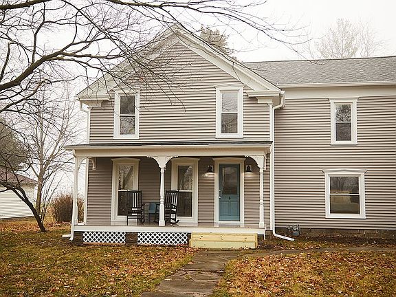 3rd image of 727 E Gibson St