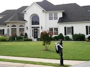 2353 Julianne Cir, Newburgh, IN 47630