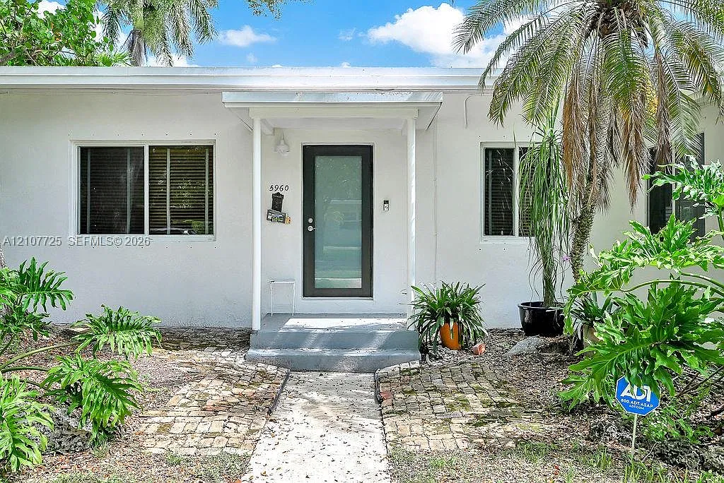 Riviera Estates 1st Addn — Photo 1