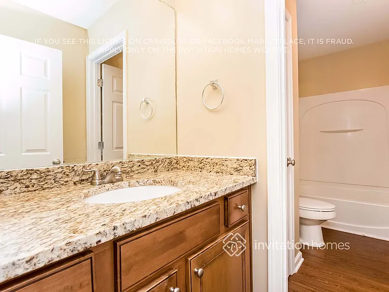 2462 Fisk Falls Dr — Photo 14