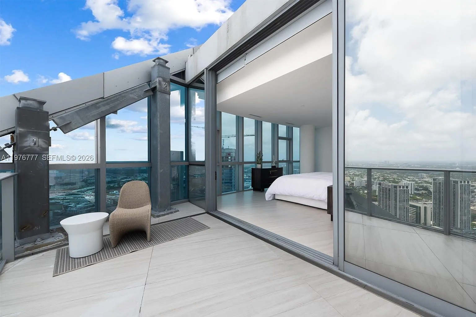 Paramount Miami Worldcent — Photo 4