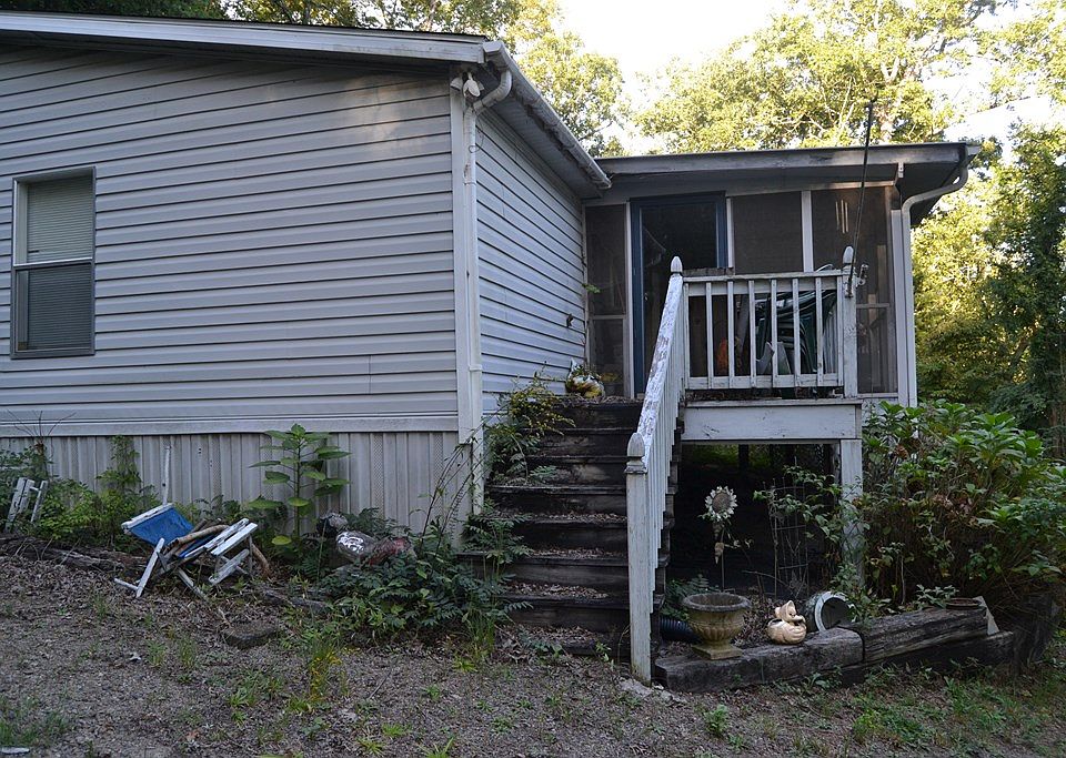 2nd image of 151 Ledbetter Ln
