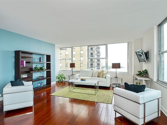 2nd image of 1000 N Lake Shore Dr #14A