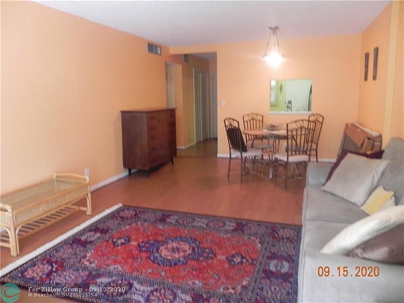 1st image of 1000 NE 12th Ave APT 304