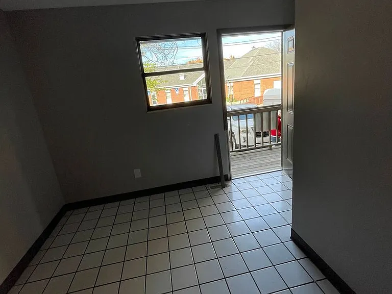 72 Chittenden Ave — Photo 45