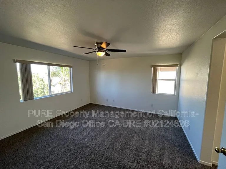 535 Island Breeze Ln — Photo 11