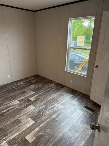 3 bed, 1200 sqft, $950 — Photo 3