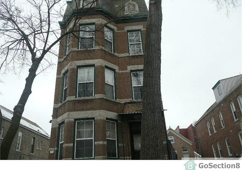 1st image of 2252 S Whipple St APT 1R