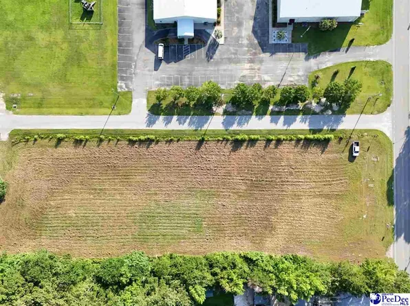 4-4 Commerce Dr, Dillon, SC 29536