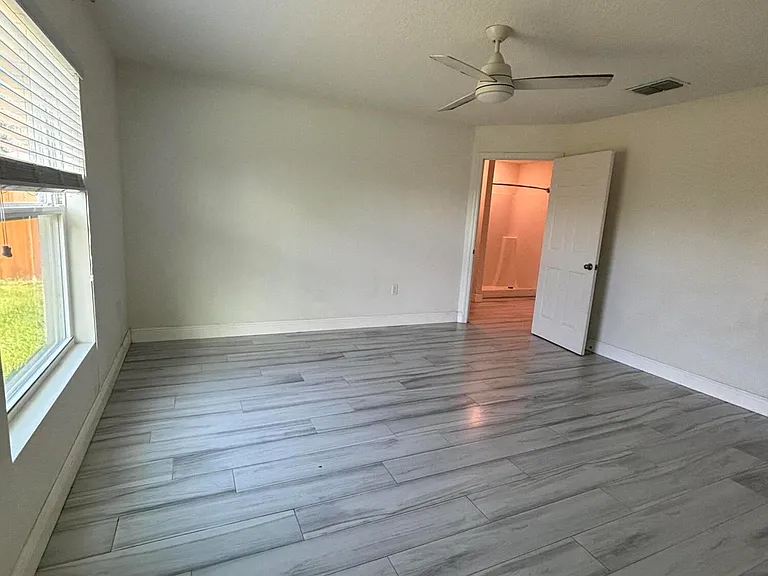 2231 SE Mariposa Ave — Photo 7