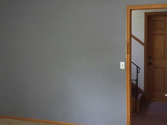 4th image of 4957 Cuming St APT 4