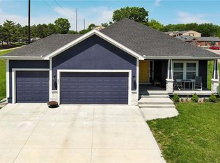 804 Merion St, Lansing, KS 66043