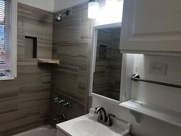 4th image of 3712 Mallard Dr