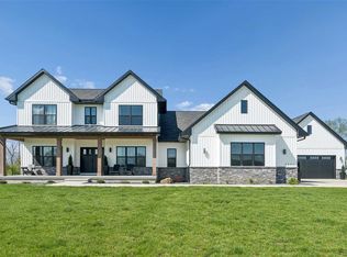 9267 Feather Ridge Pass, Cedar Rapids, IA 52411