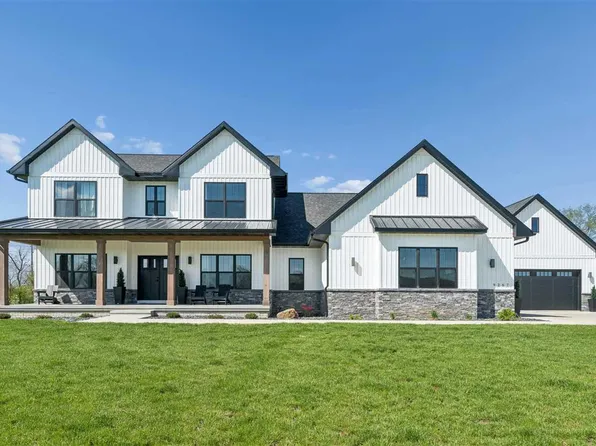 9267 Feather Ridge Pass, Cedar Rapids, IA 52411