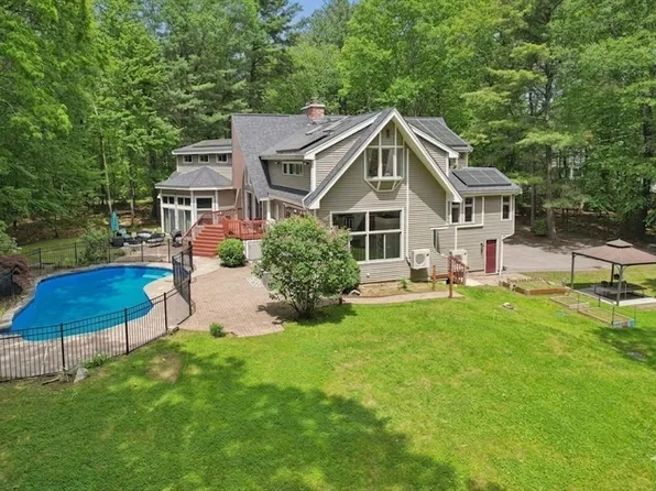 10 Cold Harbor Dr, Northborough, MA 01532
