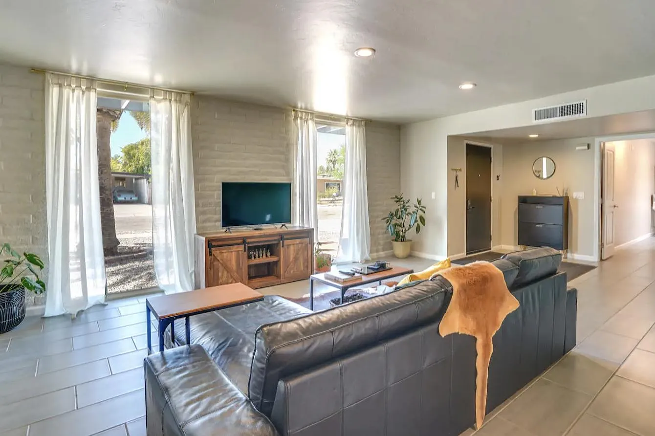 7621 E Waverly St — Photo 3