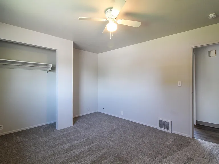 1907 Hood Ave — Photo 13