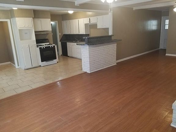5th image of 1907 Alison Ave