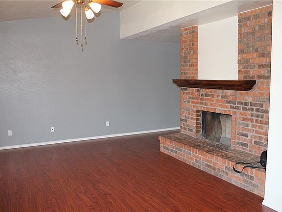 4th image of 9718 Sophora Cir