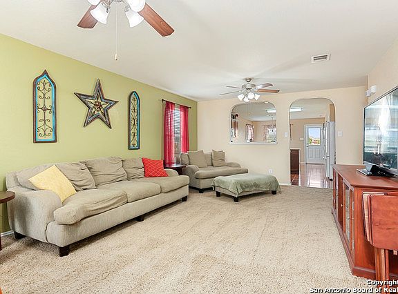 3rd image of 2217 Stoneleigh Dr