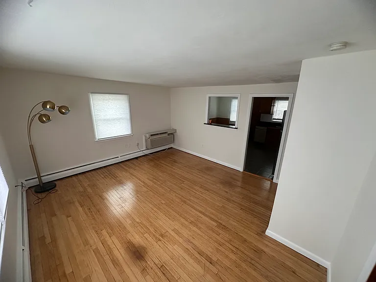 1460 Meriden Waterbury Tpke #1 — Photo 1