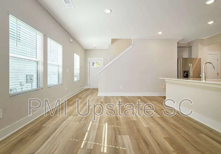 519 Crowder Pl — Photo 9