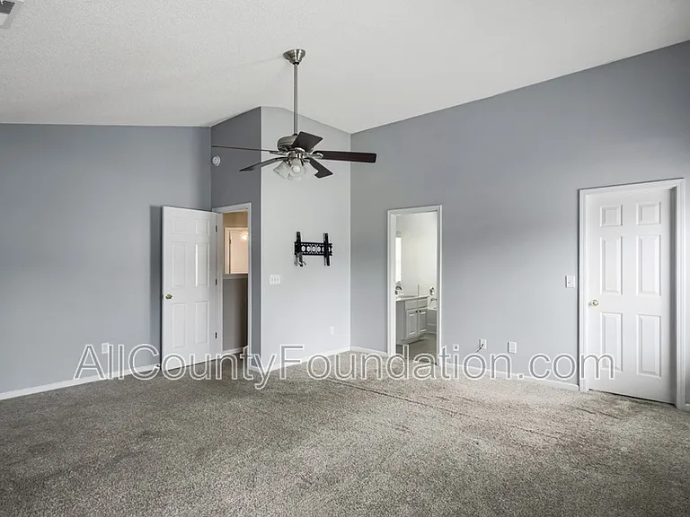 107 Broken Branch Dr — Photo 35