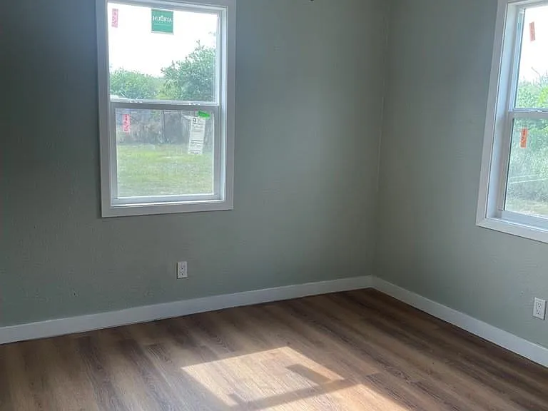 5994 SE Southmost Rd — Photo 8