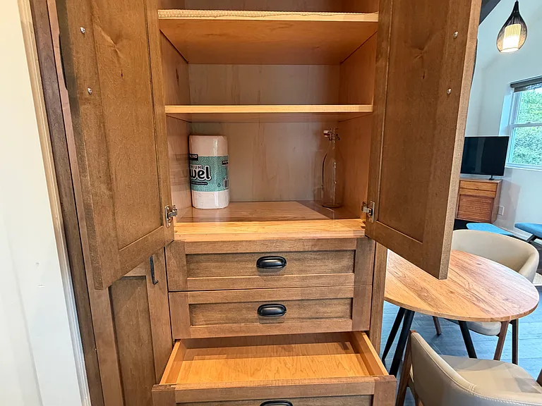 Kitchen pantry storage