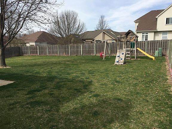 3rd image of 9704 S 26th St