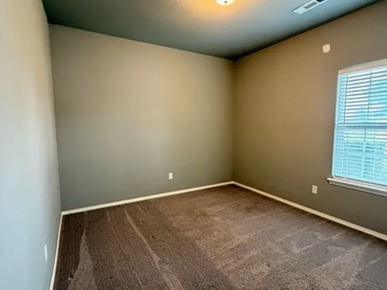 691 Morningside Dr — Photo 25