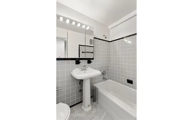 Sold by Douglas Elliman | media 14