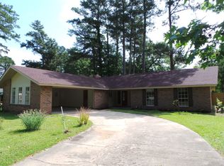 3606 Azalea Cir, Columbus, MS 39705