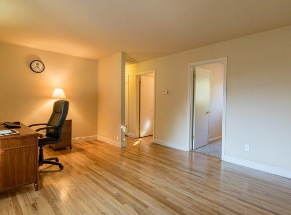 5th image of 5400 Harrison St