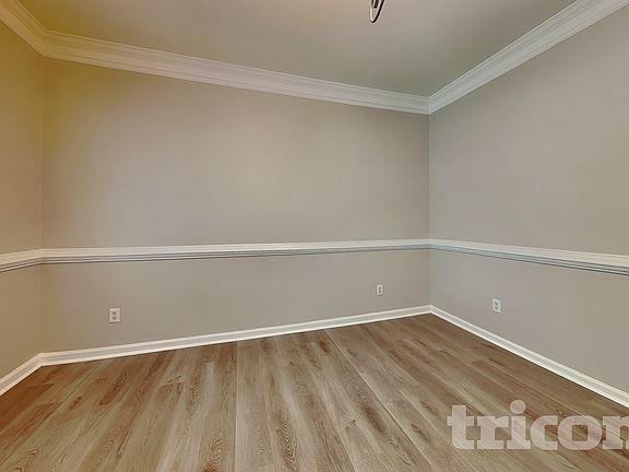 4th image of 120 Canal Pl