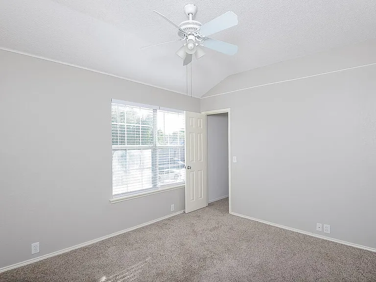 8300 Orleans Ln — Photo 14