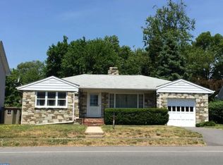 90 Mer Edinburg Rd, Hamilton, NJ 08619