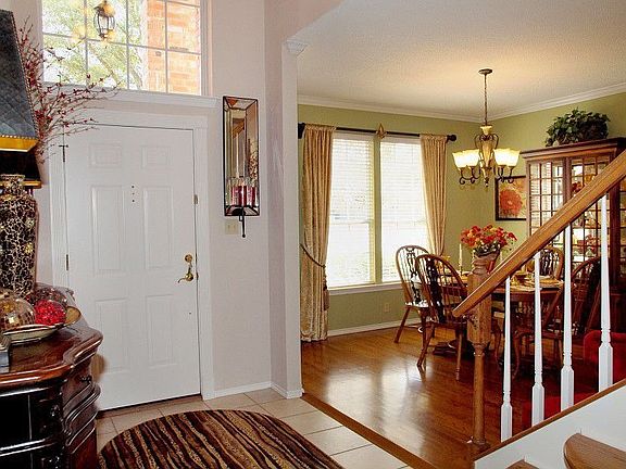 5th image of 2230 Mockingbird Dr