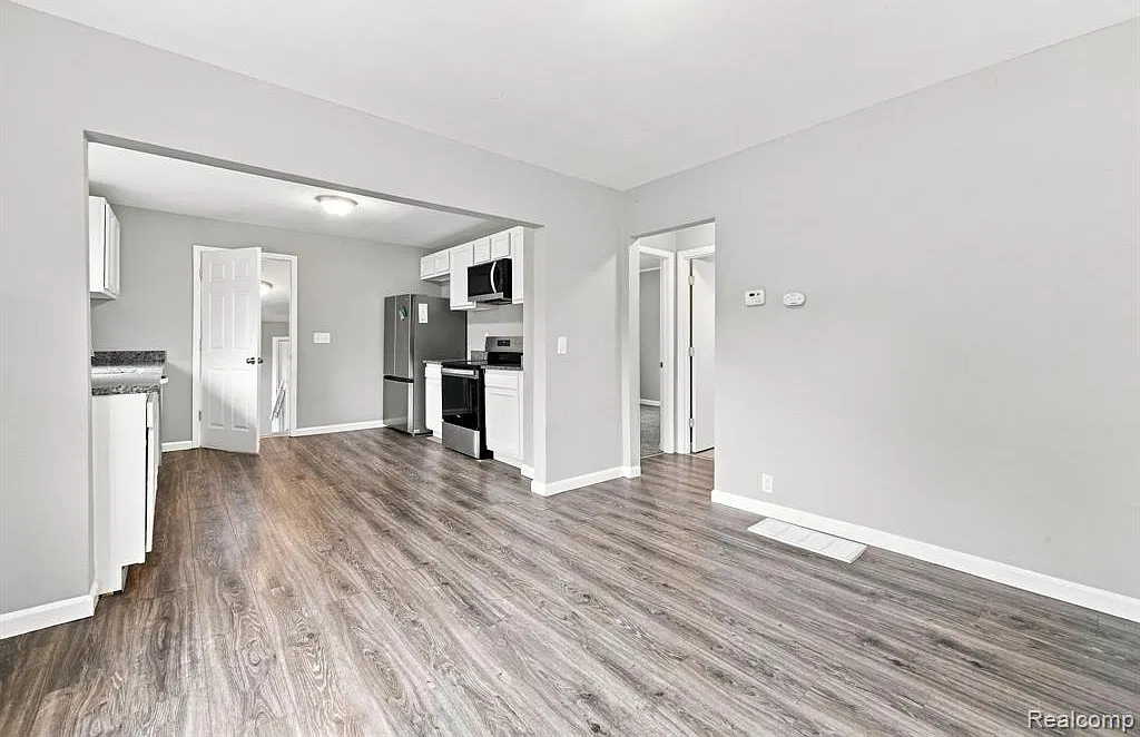 2 bed, 943 sqft, $2,200 — Photo 4