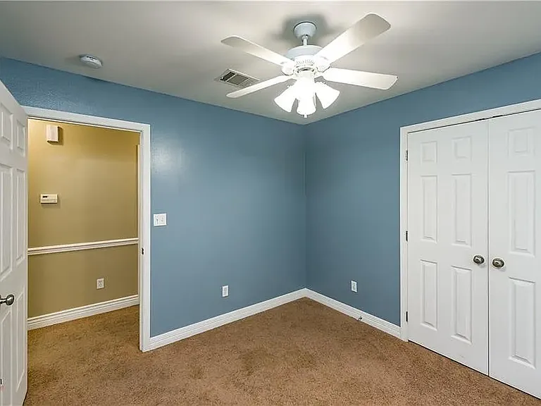 631 Whitefield Ln — Photo 17