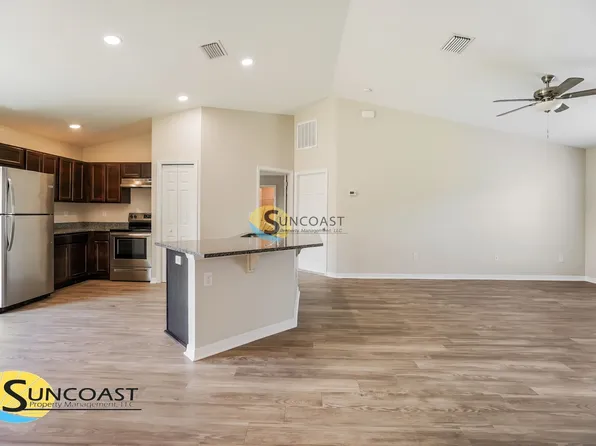 2625 W Castania Dr, Citrus Springs, FL 34434